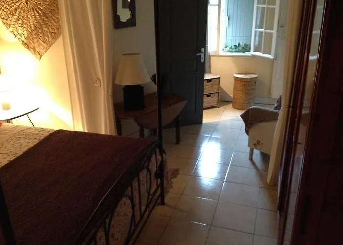 Chateau Nardou * Saint-Sulpice-et-Cameyrac