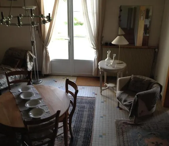 Gasthuis Chateau Nardou *